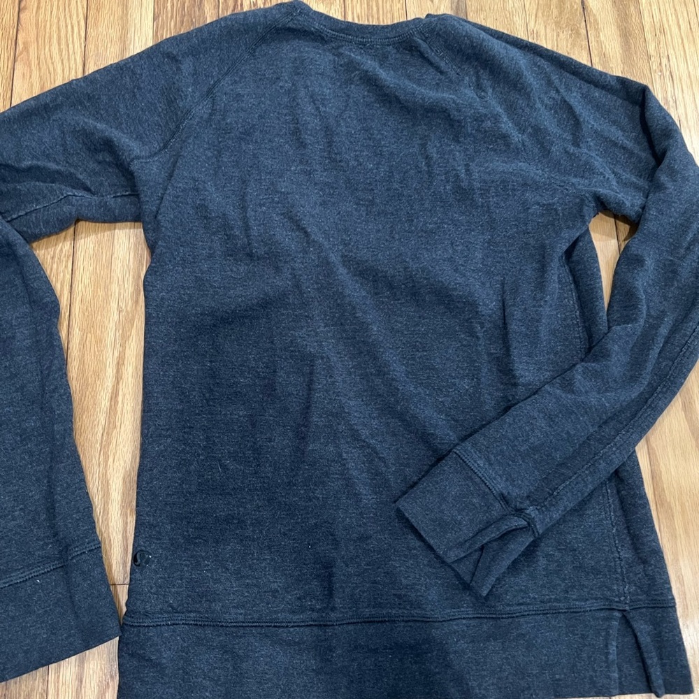 Lululemon crewneck